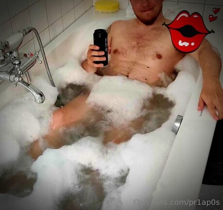 Foto di nudo di fuga di OnlyFans di Pr1ap0s