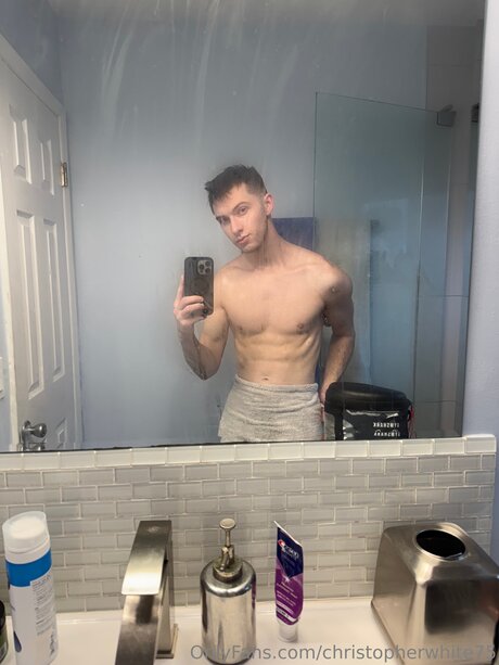 Foto di nudo di fuga di OnlyFans di Christopherwhite75