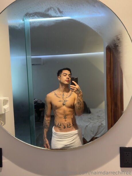 Foto di nudo di fuga di OnlyFans di Naim Darrechi