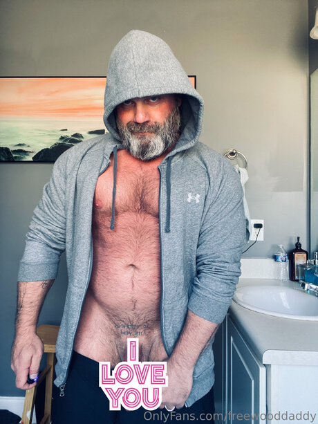Foto di nudo di fuga di OnlyFans di Freewooddaddy
