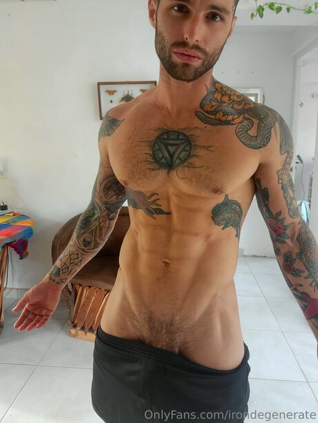 Foto di nudo di fuga di OnlyFans di Irondegenerate