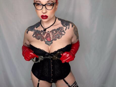 Yourscarletharlotxxx