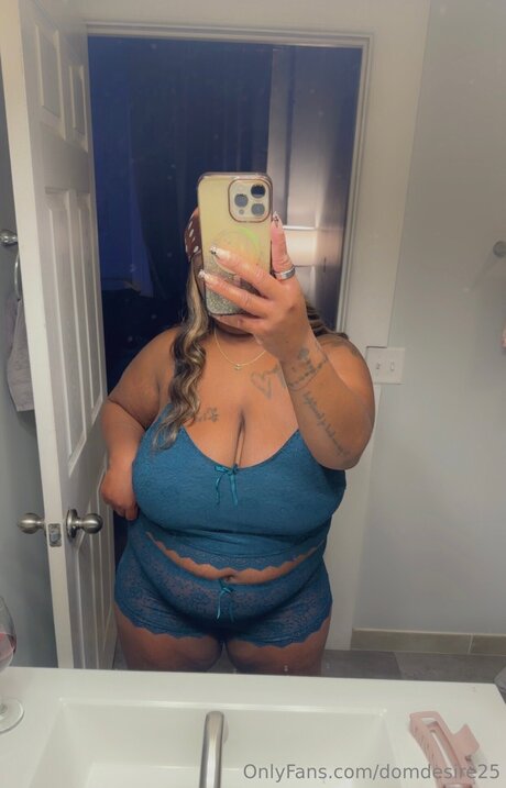 Foto di nudo di fuga di OnlyFans di Domdesire25
