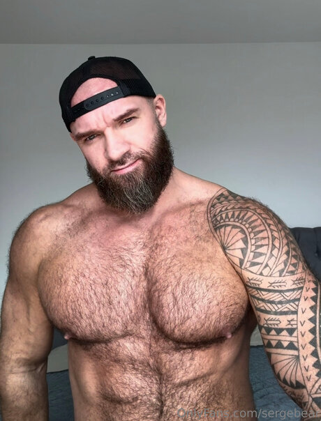 Foto di nudo di fuga di OnlyFans di Sergebear