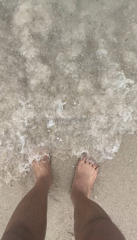 Foto di nudo di fuga di OnlyFans di Strawbaries