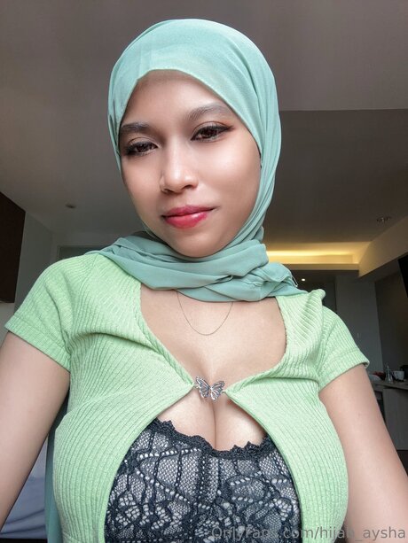 Hijab Aysha