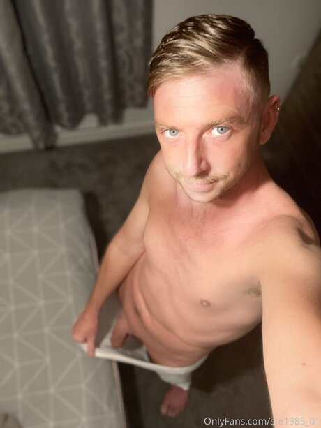 Foto di nudo di fuga di OnlyFans di Ste1985 01