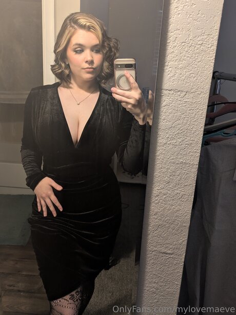Foto di nudo di fuga di OnlyFans di Mylovemaeve