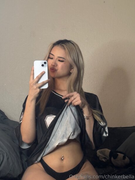 Foto di nudo di fuga di OnlyFans di Chinkerbella