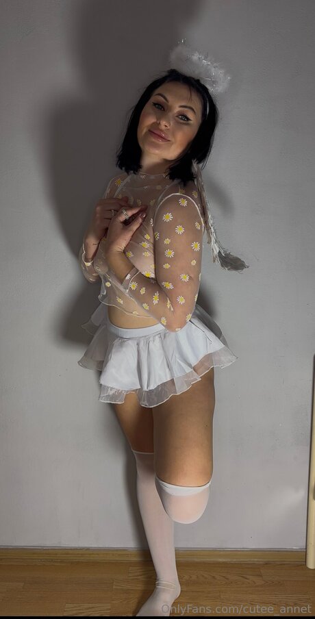 Foto di nudo di fuga di OnlyFans di Cutee Annet