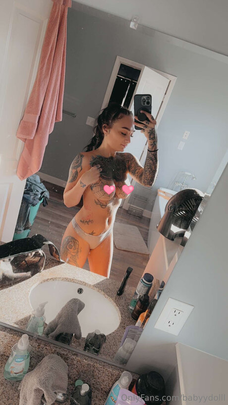 Foto di nudo di fuga di OnlyFans di Breehawww