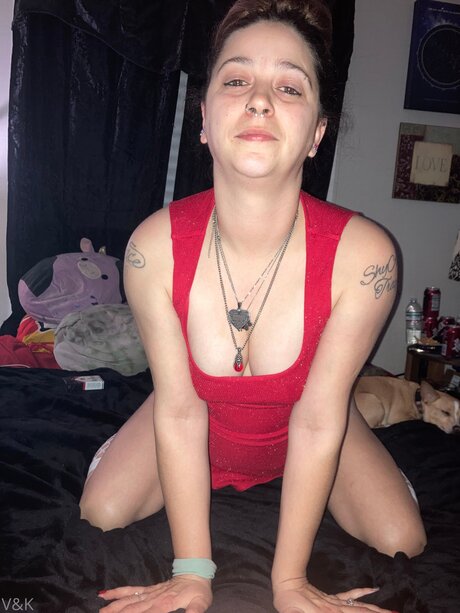 Foto di nudo di fuga di OnlyFans di V K Adventures