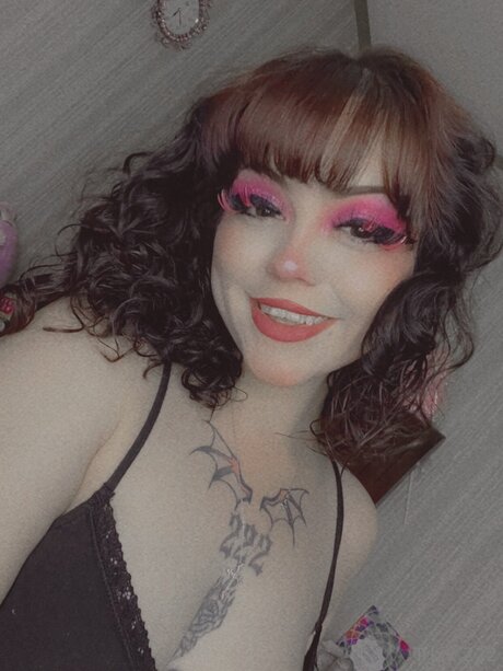 Foto di nudo di fuga di OnlyFans di Trixxieee 222
