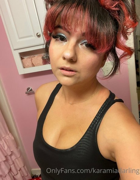 Foto di nudo di fuga di OnlyFans di Karamia Darling