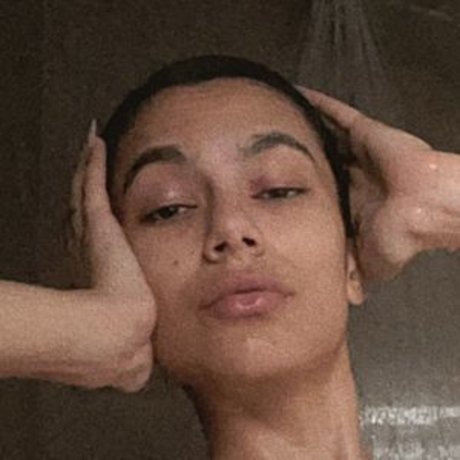 Foto di nudo di fuga di OnlyFans di Itshades