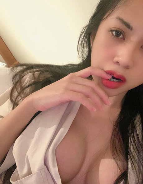 Foto di nudo di fuga di OnlyFans di Prettyliu