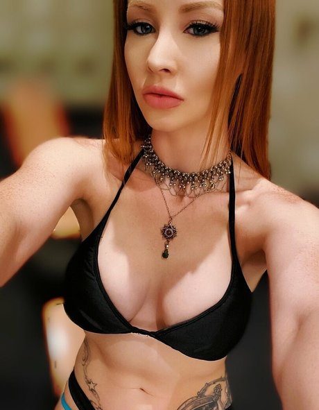 Foto di nudo di fuga di OnlyFans di Freyjarae