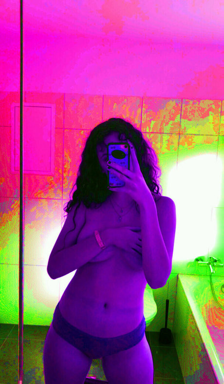 Foto di nudo di fuga di OnlyFans di Oatmilk6374