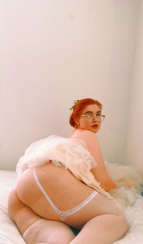 Foto di nudo di fuga di OnlyFans di Allisonivyx