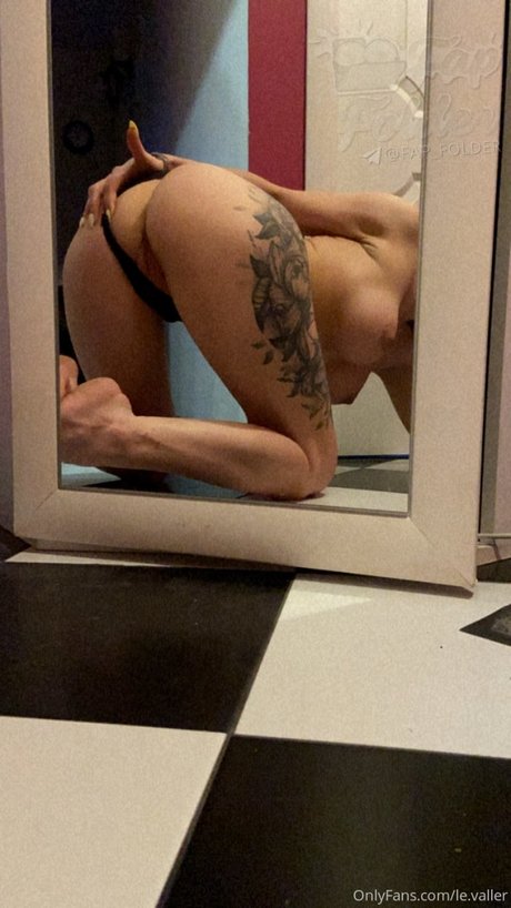 Foto di nudo di fuga di OnlyFans di Levaller