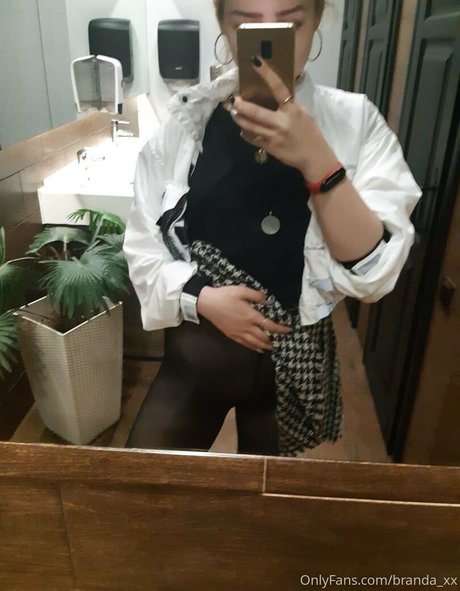 Foto di nudo di fuga di OnlyFans di Brandaxx