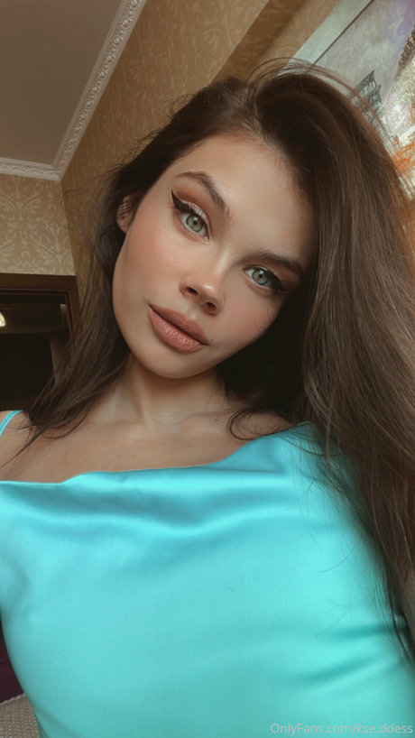 Foto di nudo di fuga di OnlyFans di Kseni