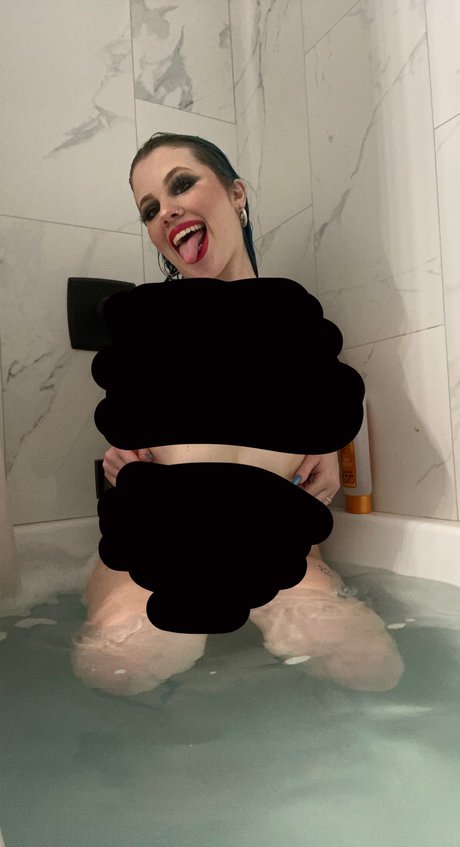 Foto di nudo di fuga di OnlyFans di Abiabiabi