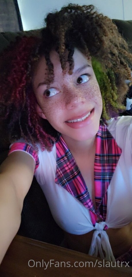 Foto di nudo di fuga di OnlyFans di Slautrx