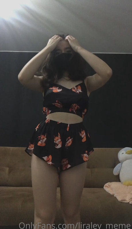Foto di nudo di fuga di OnlyFans di Liraleymeme