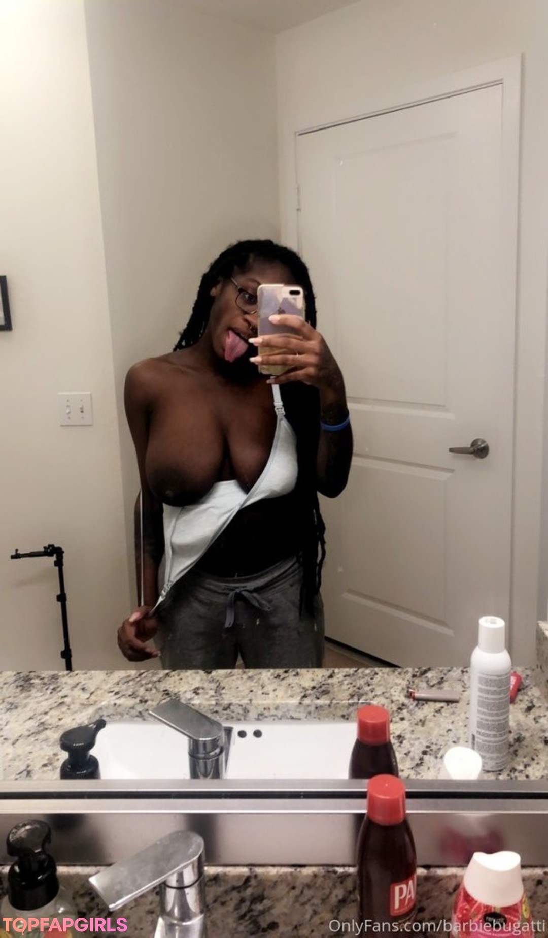 Foto di nudo di fuga di OnlyFans di Barbie Bugatti #1128