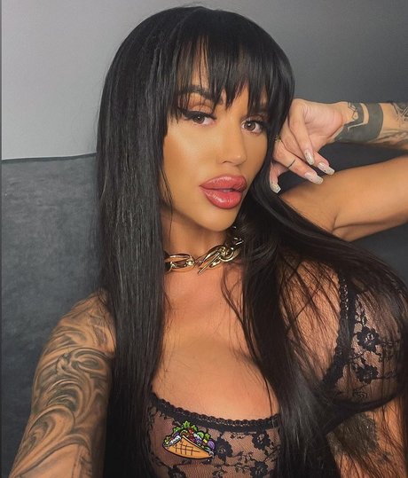 Foto di nudo di fuga di OnlyFans di Deesha