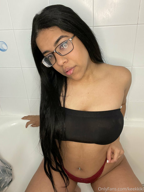 Foto di nudo di fuga di OnlyFans di Keekkiki