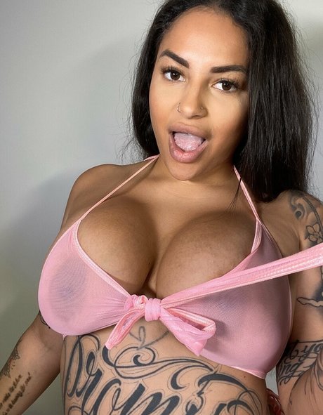 BIG BOOTY LATINA