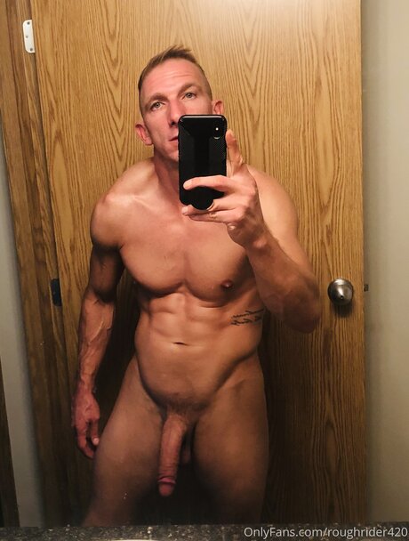 Foto di nudo di fuga di OnlyFans di Brodybiggsfree
