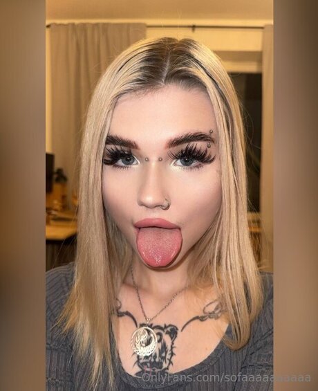 Foto di nudo di fuga di OnlyFans di Sofaaaaaaaaaa