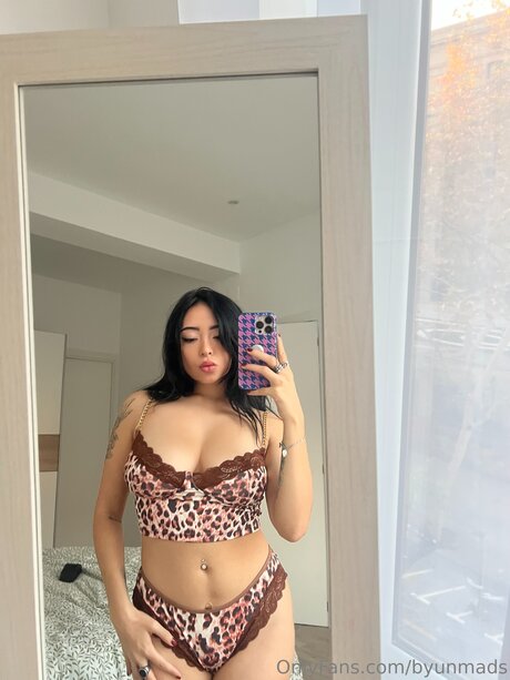 Foto di nudo di fuga di OnlyFans di Byunmads