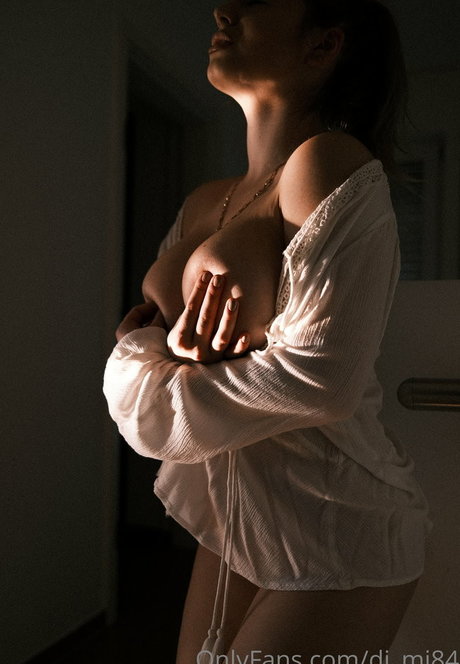 Foto di nudo di fuga di OnlyFans di Valentinasm