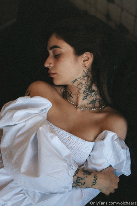 Foto di nudo di fuga di OnlyFans di Volchara