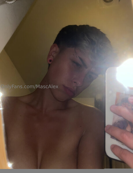 Foto di nudo di fuga di OnlyFans di Mascalex
