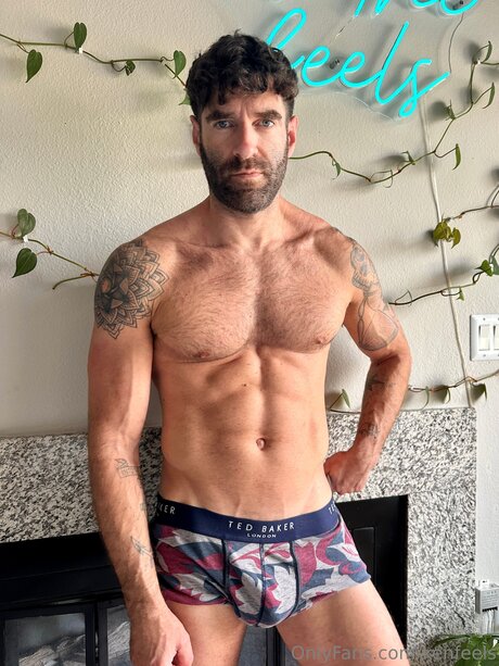 Foto di nudo di fuga di OnlyFans di Kenfeels