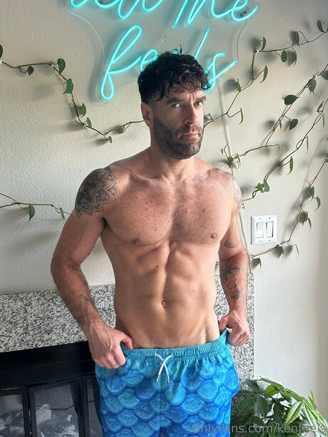 Foto di nudo di fuga di OnlyFans di Kenfeels