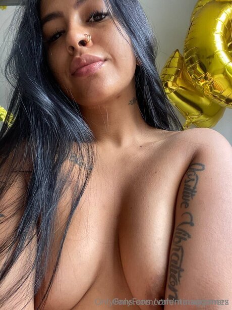 Foto di nudo di fuga di OnlyFans di Maisummers