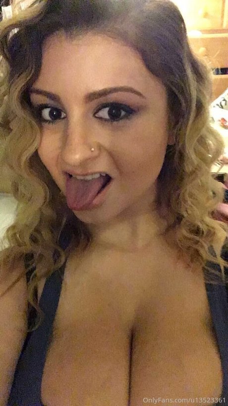 Foto di nudo di fuga di OnlyFans di Chloe Rose