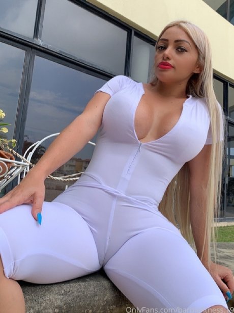 Foto di nudo di fuga di OnlyFans di Barbie Michell