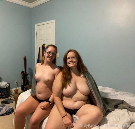 Foto di nudo di fuga di OnlyFans di Faith And Courtney