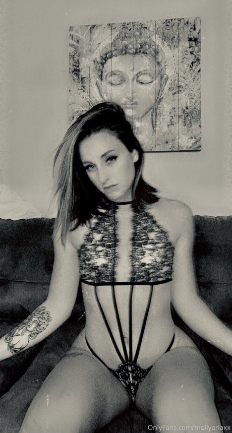 Foto di nudo di fuga di OnlyFans di Molly Aria