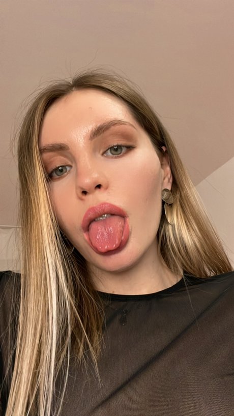 Sophie and Eva Purelovecult