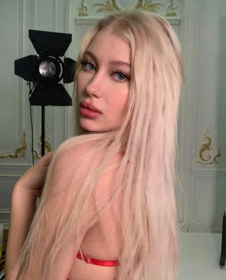Foto di nudo di fuga di OnlyFans di Sophia Moonlight