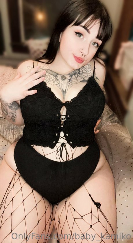 Foto di nudo di fuga di OnlyFans di Baby Kamiko