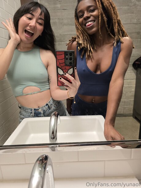 Yunaof